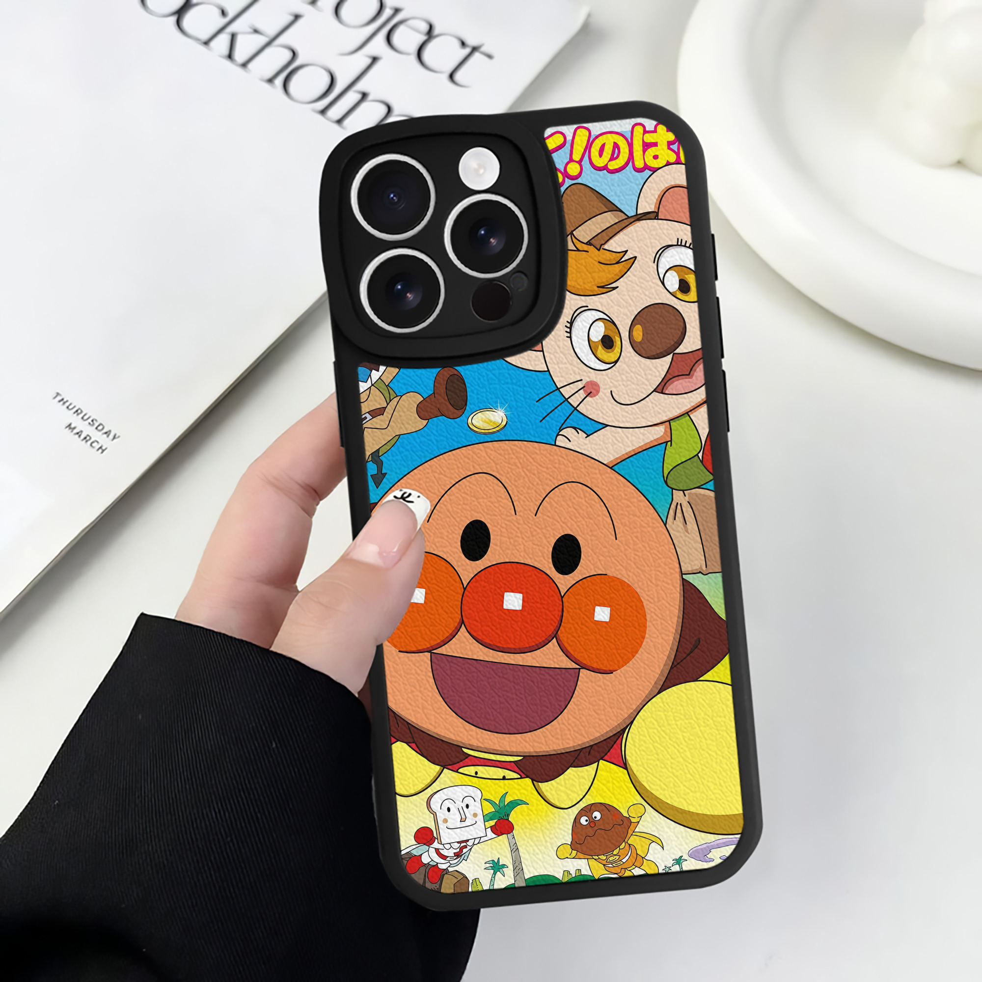 （画像用） アンパンマン Anpanman 【iPhone 16シリーズ対応】シリコンスマホケース（レザー調） 材質：シリコン